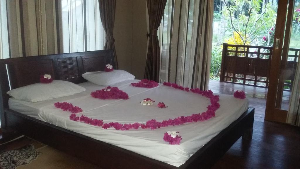 Khoo Villa Senggigi Bagian luar foto