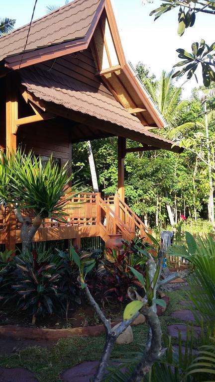 Khoo Villa Senggigi Bagian luar foto
