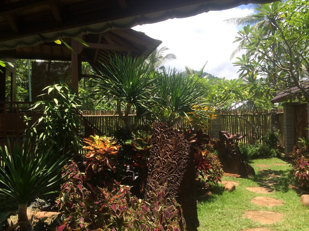 Khoo Villa Senggigi Bagian luar foto