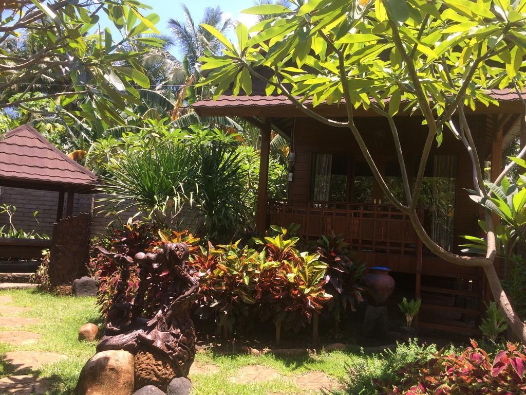 Khoo Villa Senggigi Bagian luar foto